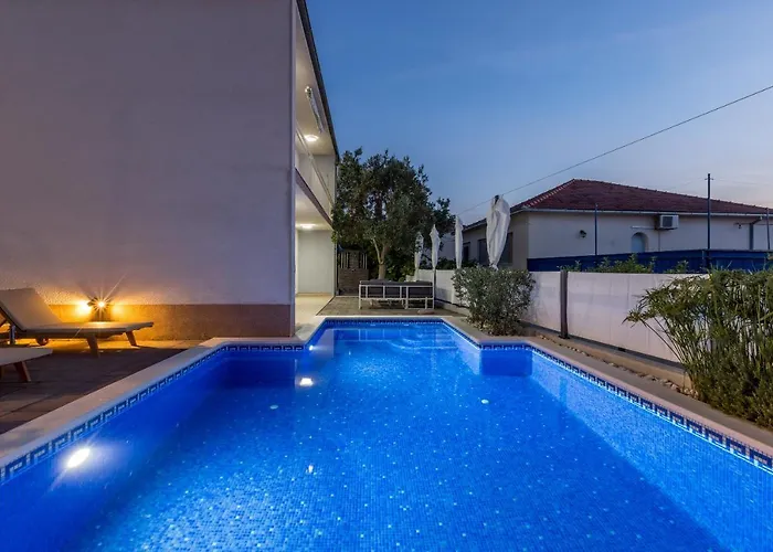 Holiday home Ines With Pool By The *