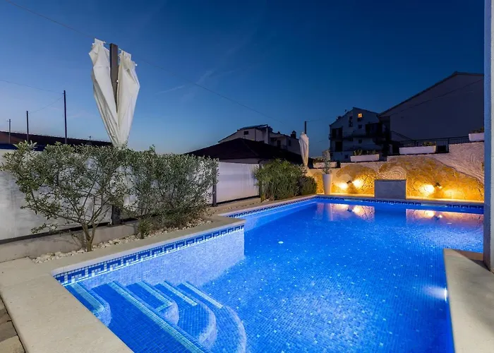 Holiday home Ines With Pool By The Trogir