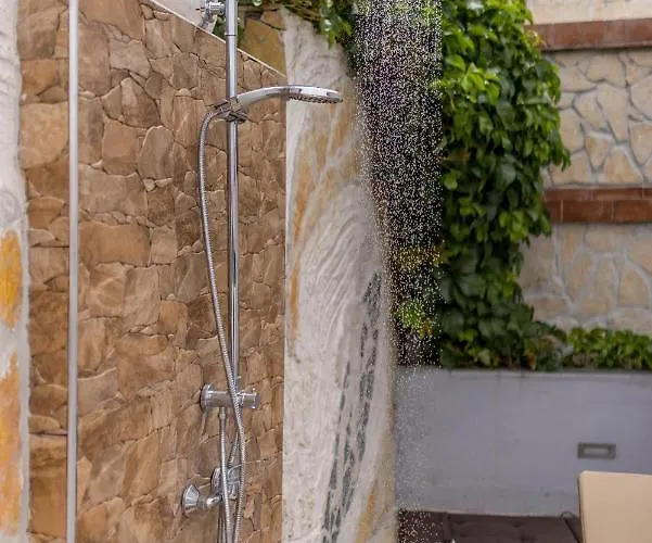 Holiday home Ines With Pool By The Trogir